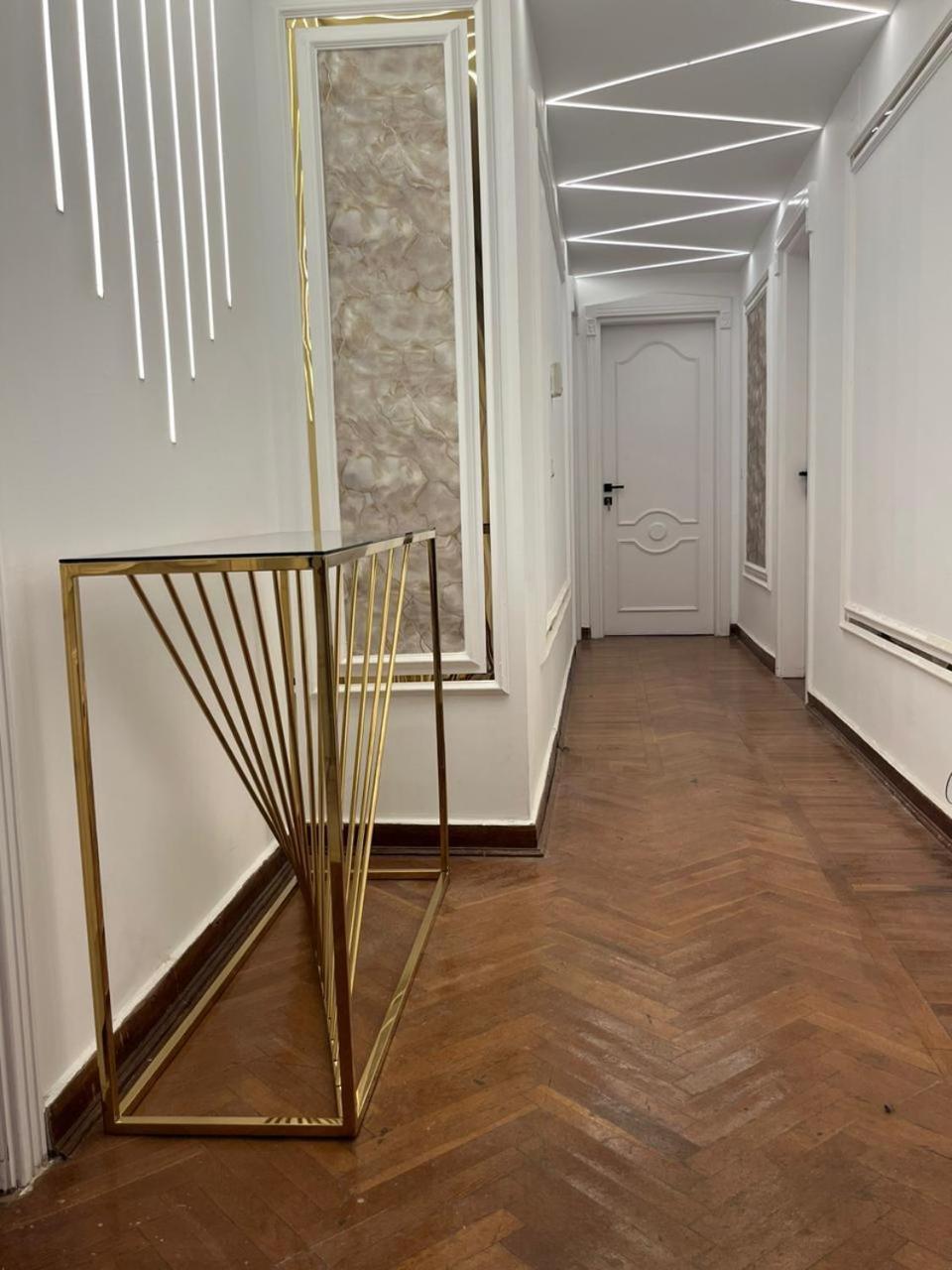 Elegant Duplex With Dar Al-difaa View * Cairo