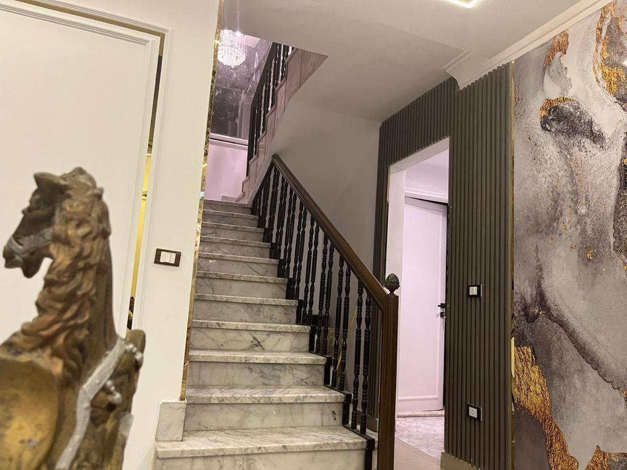 Elegant Duplex With Dar Al-difaa View Apartment